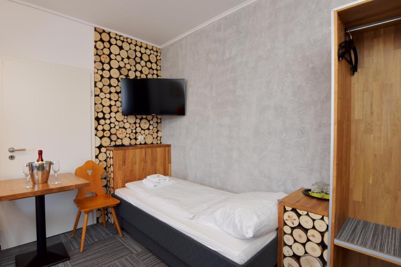 Hotel Zum Gruendle โอบาโฮฟ ภายนอก รูปภาพ